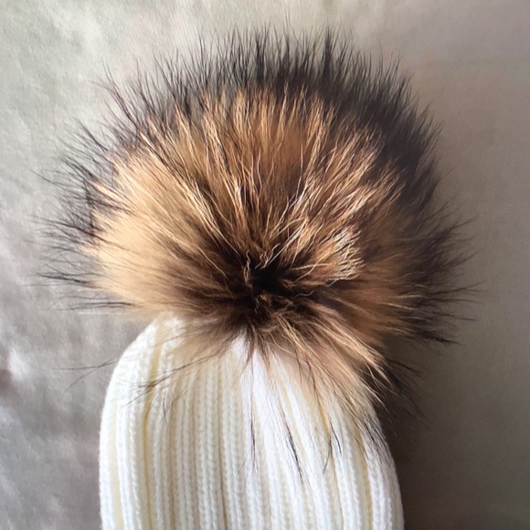 Canada goose emblem Beanie rib-knit - Picture 4 of 6